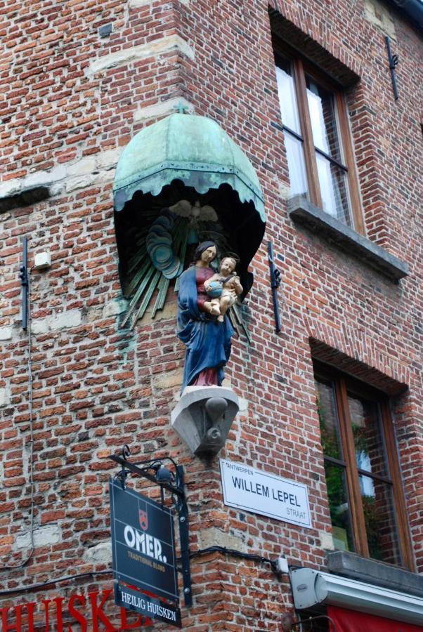 Historical Miniature House In The Heart Of Antwerp Apartment Bagian luar foto